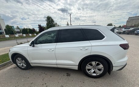Volkswagen Touareg III, 2022 год, 8 975 000 рублей, 5 фотография