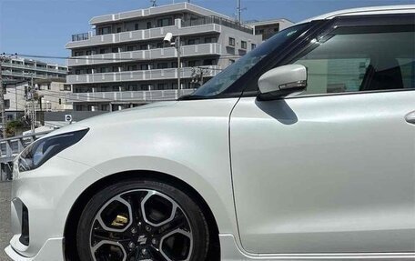 Suzuki Swift V, 2022 год, 1 350 000 рублей, 6 фотография