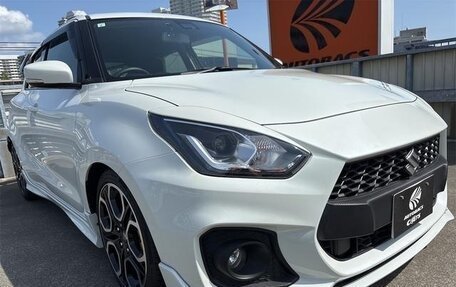 Suzuki Swift V, 2022 год, 1 350 000 рублей, 3 фотография