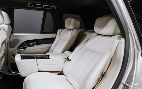 Land Rover Range Rover IV рестайлинг, 2025 год, 25 200 000 рублей, 31 фотография