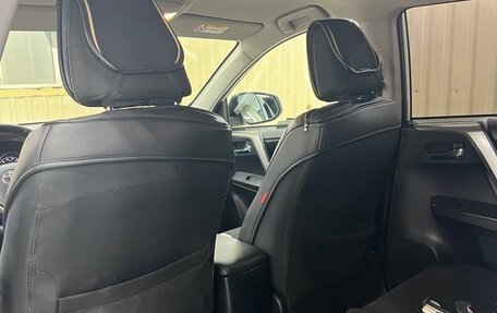 Toyota RAV4, 2019 год, 2 700 000 рублей, 3 фотография