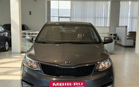 KIA Rio III рестайлинг, 2016 год, 999 000 рублей, 2 фотография