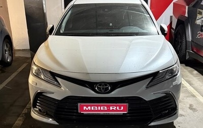 Toyota Camry, 2021 год, 3 200 000 рублей, 1 фотография