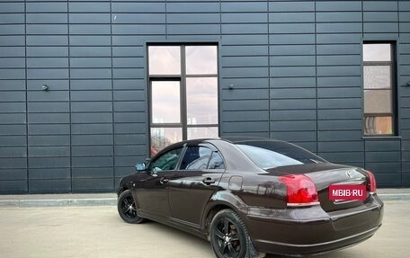 Toyota Avensis III рестайлинг, 2004 год, 580 000 рублей, 4 фотография