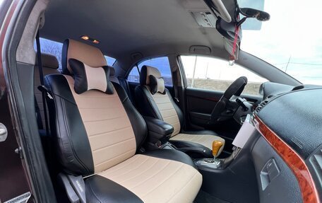 Toyota Avensis III рестайлинг, 2004 год, 580 000 рублей, 14 фотография
