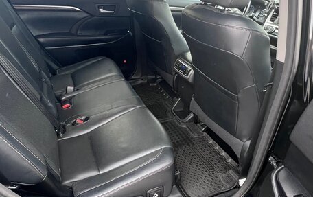 Toyota Highlander III, 2014 год, 2 900 000 рублей, 13 фотография