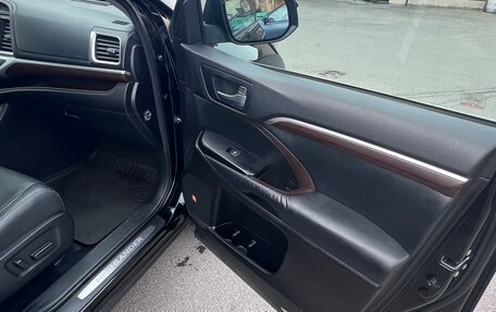 Toyota Highlander III, 2014 год, 2 900 000 рублей, 11 фотография