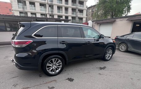 Toyota Highlander III, 2014 год, 2 900 000 рублей, 7 фотография