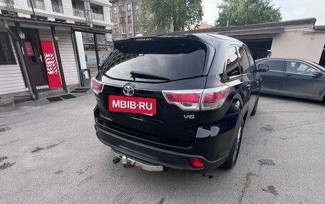 Toyota Highlander III, 2014 год, 2 900 000 рублей, 6 фотография
