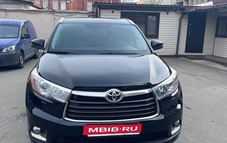 Toyota Highlander III, 2014 год, 2 900 000 рублей, 9 фотография