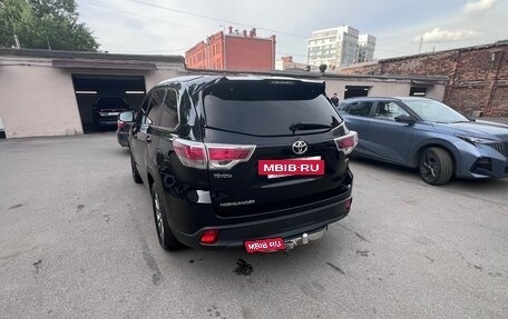 Toyota Highlander III, 2014 год, 2 900 000 рублей, 5 фотография