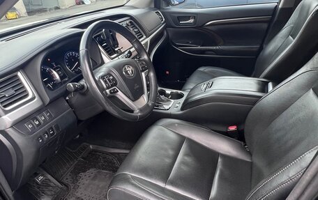 Toyota Highlander III, 2014 год, 2 900 000 рублей, 15 фотография