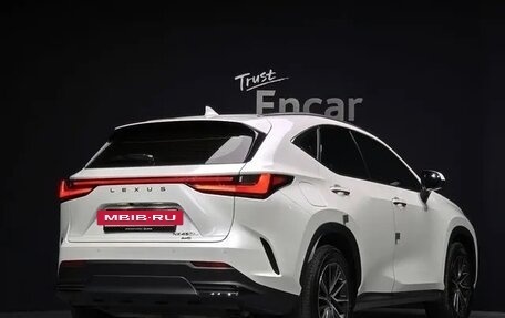 Lexus NX, 2022 год, 3 933 000 рублей, 2 фотография