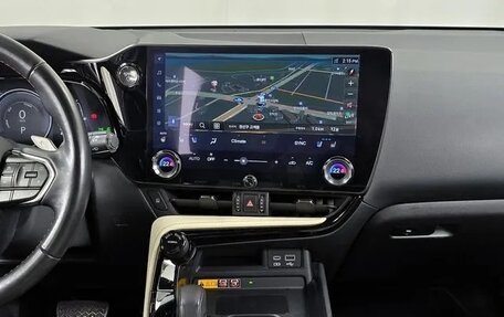 Lexus NX, 2022 год, 3 933 000 рублей, 12 фотография