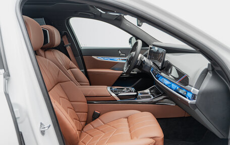 BMW 7 серия, 2024 год, 18 940 000 рублей, 10 фотография