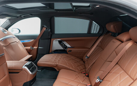 BMW 7 серия, 2024 год, 18 940 000 рублей, 23 фотография