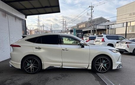 Toyota Harrier, 2022 год, 2 150 000 рублей, 5 фотография