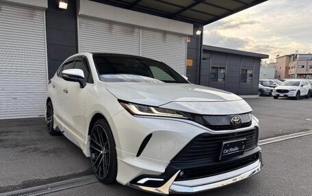 Toyota Harrier, 2022 год, 2 150 000 рублей, 2 фотография
