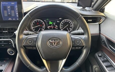 Toyota Harrier, 2022 год, 2 150 000 рублей, 10 фотография