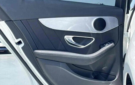 Mercedes-Benz C-Класс, 2018 год, 2 150 000 рублей, 23 фотография