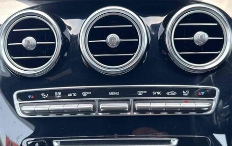 Mercedes-Benz C-Класс, 2018 год, 2 150 000 рублей, 28 фотография