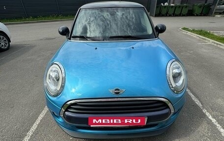 MINI Hatch, 2017 год, 1 480 000 рублей, 3 фотография
