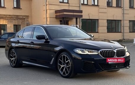 BMW 5 серия, 2020 год, 5 600 000 рублей, 2 фотография