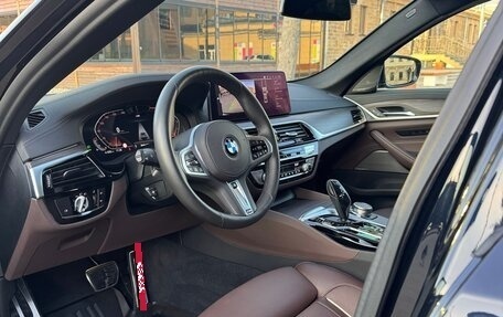 BMW 5 серия, 2020 год, 5 600 000 рублей, 14 фотография