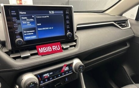 Toyota RAV4, 2021 год, 3 100 000 рублей, 12 фотография