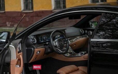 Mercedes-Benz E-Класс, 2018 год, 4 200 000 рублей, 4 фотография