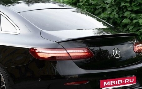 Mercedes-Benz E-Класс, 2018 год, 4 200 000 рублей, 11 фотография