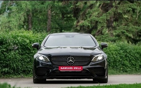 Mercedes-Benz E-Класс, 2018 год, 4 200 000 рублей, 13 фотография