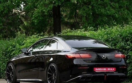 Mercedes-Benz E-Класс, 2018 год, 4 200 000 рублей, 14 фотография