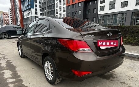 Hyundai Solaris II рестайлинг, 2015 год, 850 000 рублей, 3 фотография