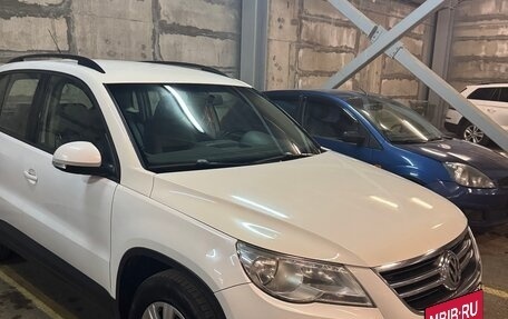 Volkswagen Tiguan I, 2010 год, 699 000 рублей, 4 фотография