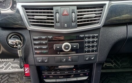 Mercedes-Benz E-Класс, 2010 год, 2 500 000 рублей, 10 фотография