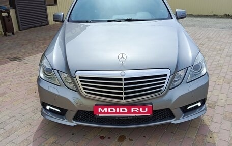 Mercedes-Benz E-Класс, 2010 год, 2 500 000 рублей, 5 фотография