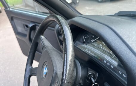 BMW 3 серия, 1983 год, 1 285 000 рублей, 30 фотография