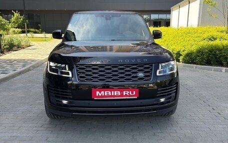 Land Rover Range Rover IV рестайлинг, 2019 год, 9 200 000 рублей, 2 фотография