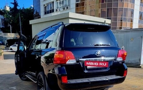 Toyota Land Cruiser 200, 2013 год, 3 900 000 рублей, 3 фотография