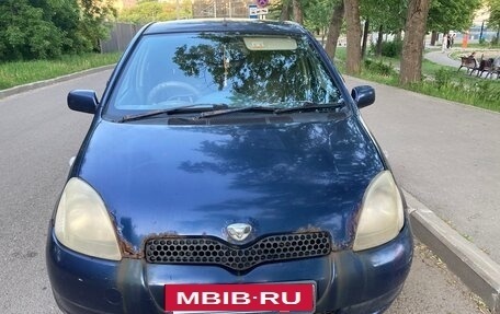 Toyota Vitz, 2000 год, 450 000 рублей, 4 фотография