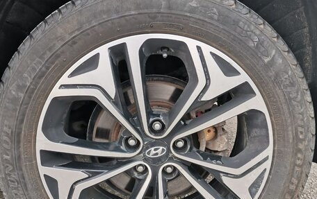 Hyundai Santa Fe IV, 2018 год, 2 950 000 рублей, 24 фотография