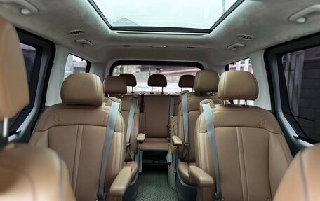 Hyundai Staria, 2022 год, 3 820 000 рублей, 8 фотография