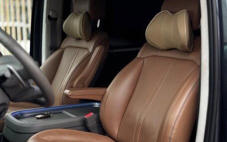 Hyundai Staria, 2022 год, 3 820 000 рублей, 7 фотография