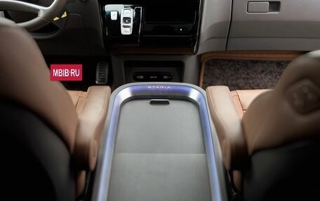 Hyundai Staria, 2022 год, 3 820 000 рублей, 13 фотография