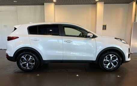 KIA Sportage IV рестайлинг, 2020 год, 2 850 000 рублей, 2 фотография
