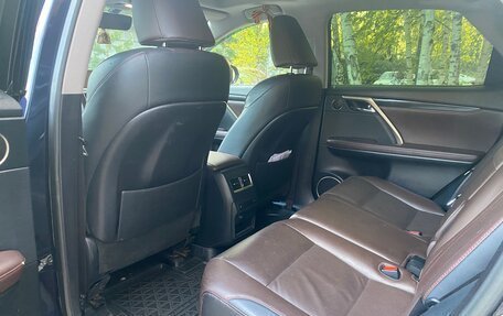 Lexus RX IV рестайлинг, 2019 год, 4 400 000 рублей, 9 фотография