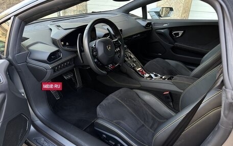 Lamborghini Huracán, 2016 год, 24 000 000 рублей, 14 фотография