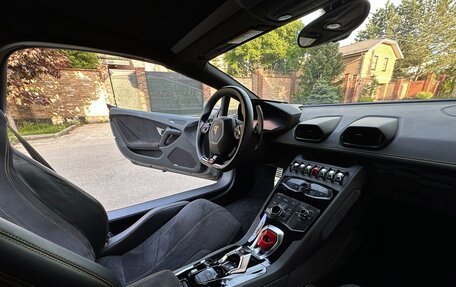 Lamborghini Huracán, 2016 год, 24 000 000 рублей, 16 фотография