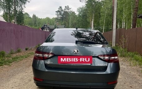 Skoda Superb III рестайлинг, 2018 год, 2 250 000 рублей, 5 фотография